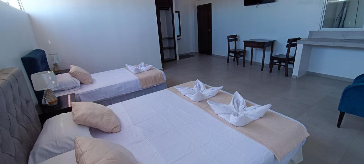 Bed and Breakfast Mantarraya Puerto Baquerizo Moreno Esterno foto